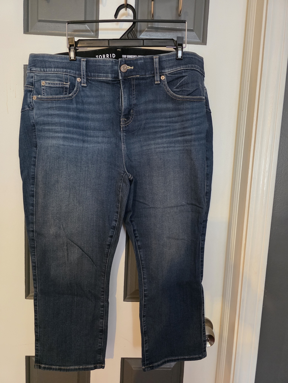 Torrid Dark Wash Women’s Crop Jeans